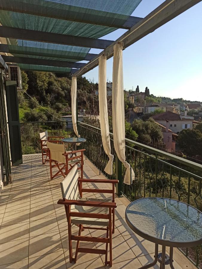 Вилла Kiparissia Castle & Sea View Кипарисия Экстерьер фото