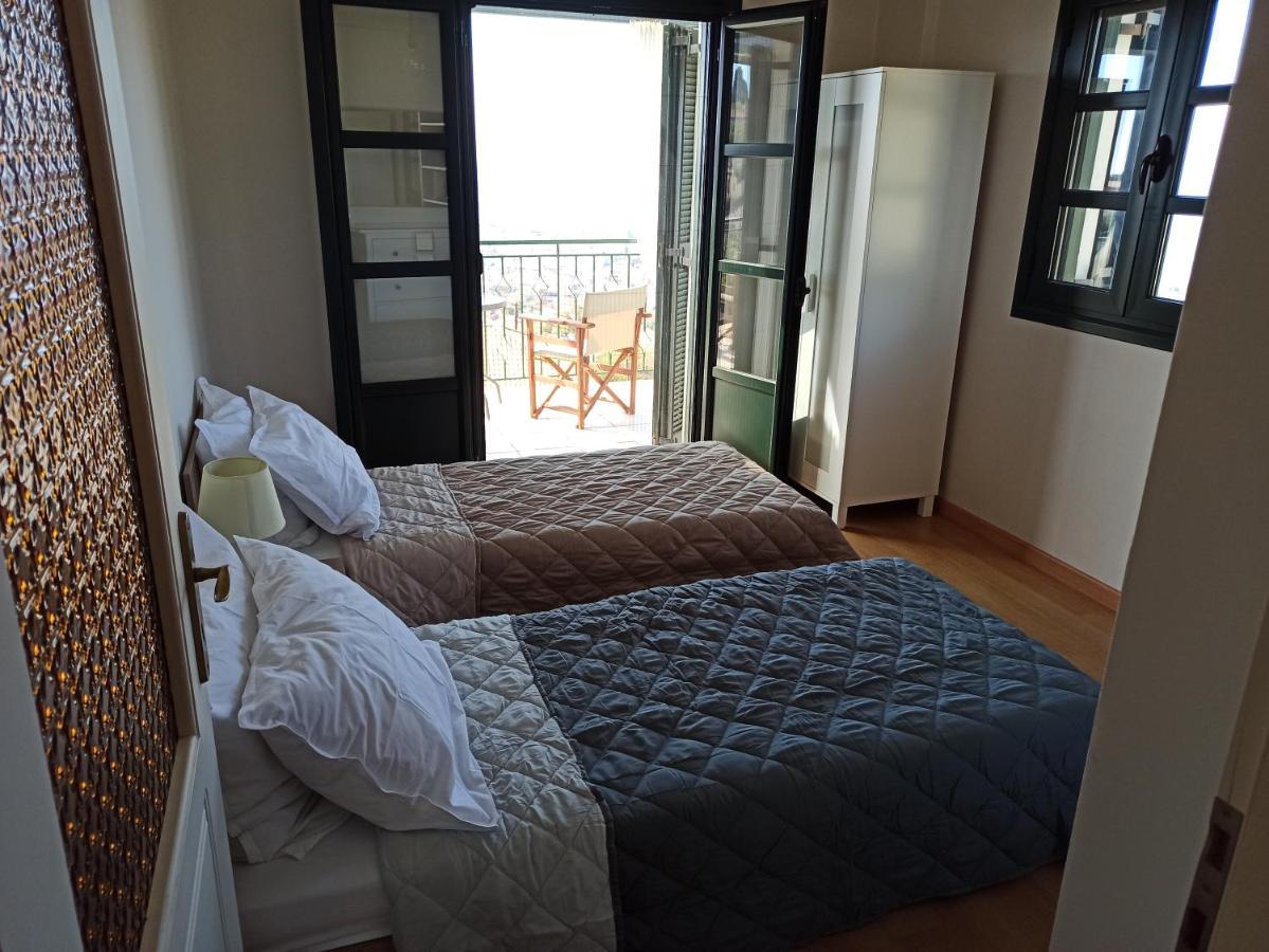 Вилла Kiparissia Castle & Sea View Кипарисия Экстерьер фото
